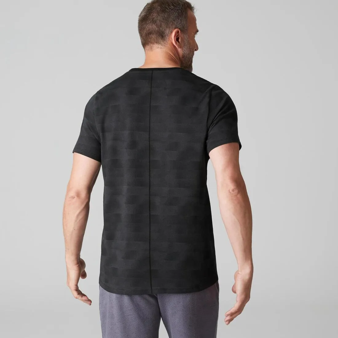 520 Regular-Fit V-Neck Gym Stretching T-Shirt - Black