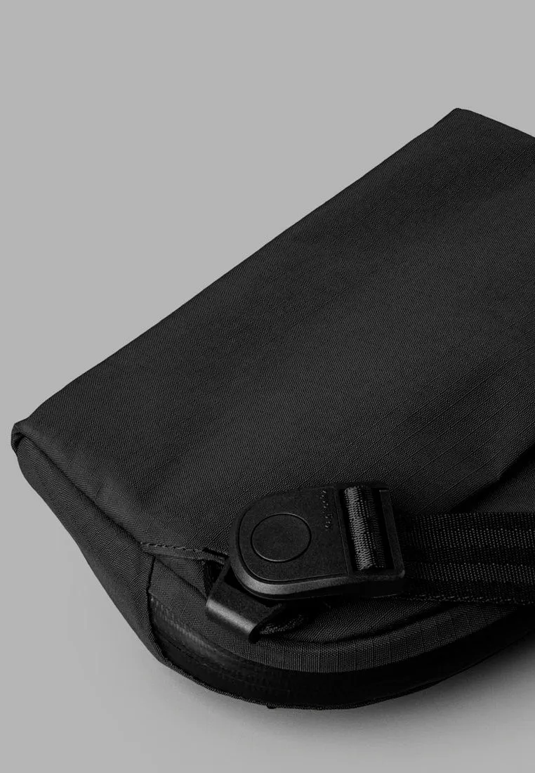 Alpaka Flight Sling 1L