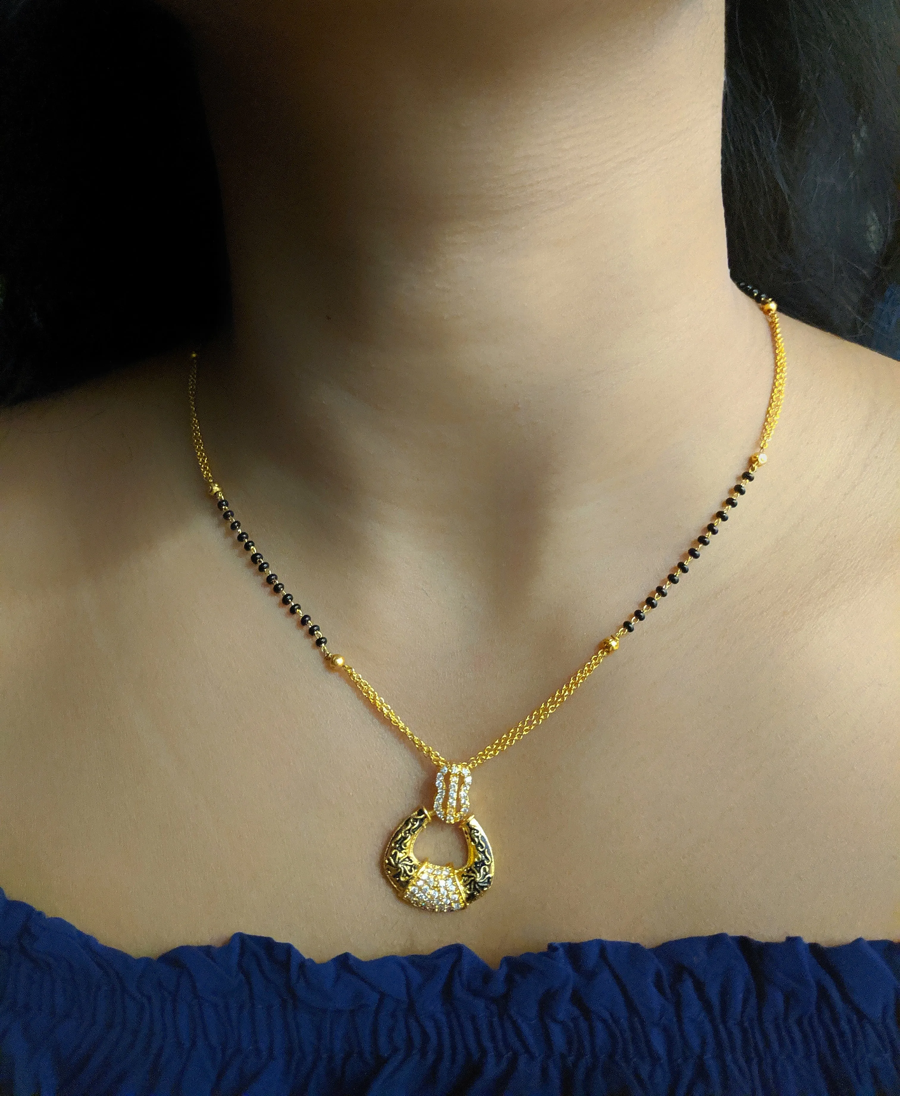 Short Mangalsutra Designs Gold Plated Latest Antique Enamel Work Stone Pendant Mangalsutra