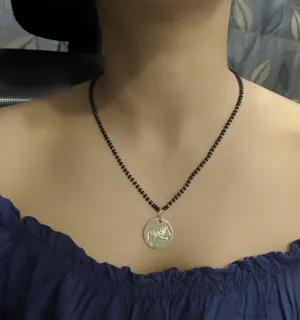 Short Mangalsutra Designs Gold Plated Latest Hand Sign Gold Pinky Promise Charm Pendant Mangalsutra
