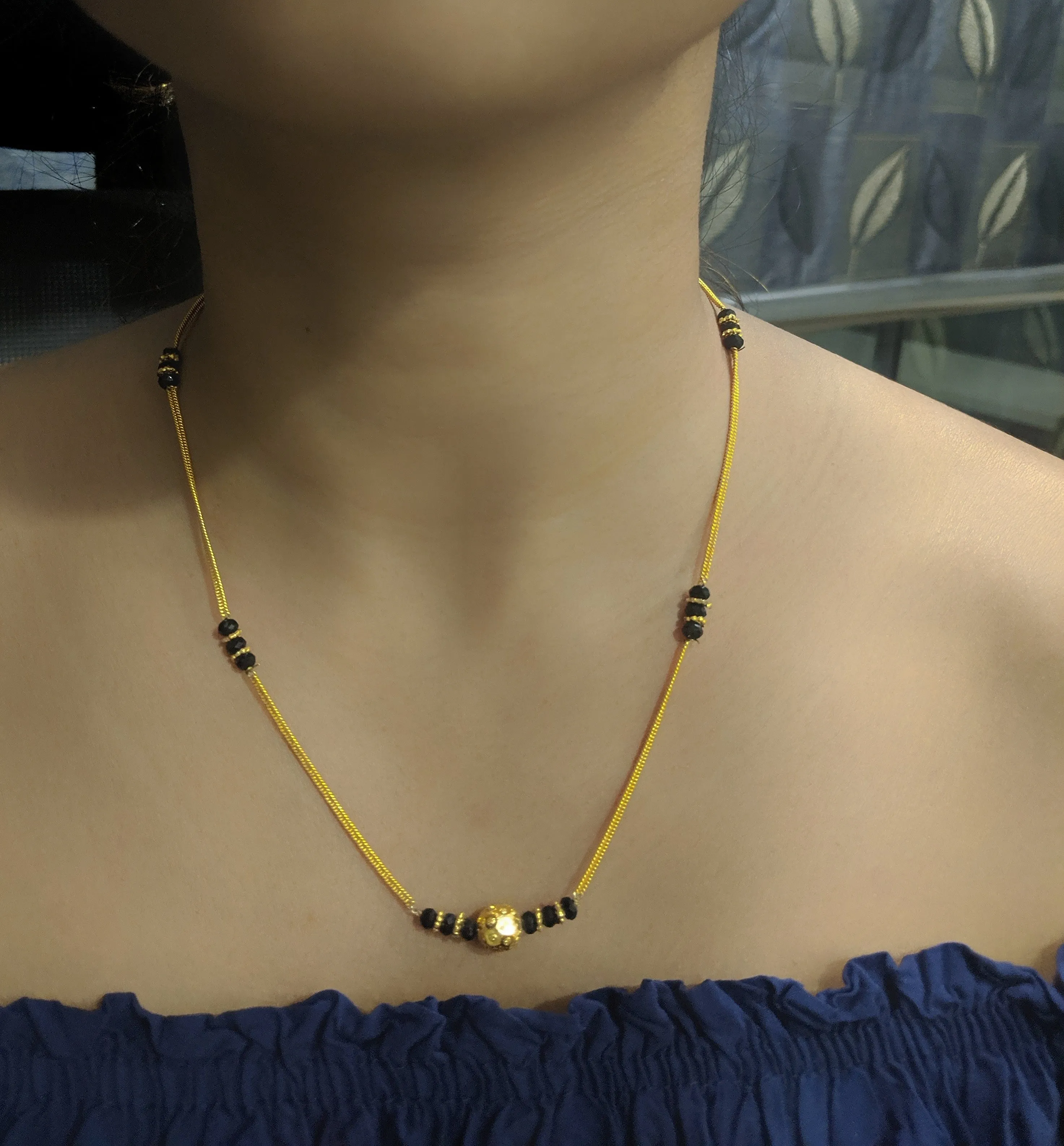 Short Mangalsutra Designs Gold Plated Latest Round Mani Pendant Single Line Mangalsutra