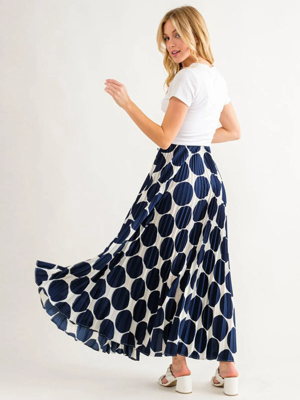 WOMEN'S ELASTIC WAIST PLEATED PRINTED MAXI SKIRT