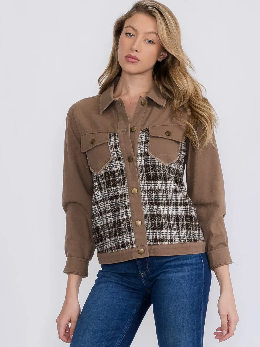WOMEN'S LONG SLEEVE BUTTON UP FRONT POCKETS DENIM JACKET