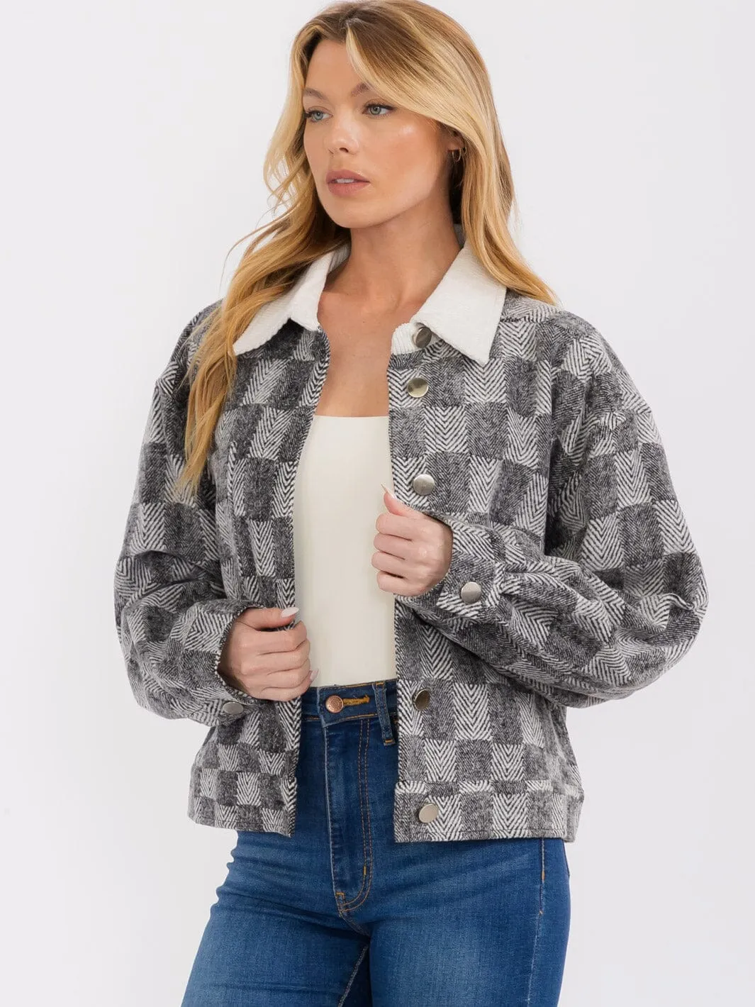 WOMEN'S LONG SLEEVE FRONT POCKET BUTTON UP CHECKERS JACKET