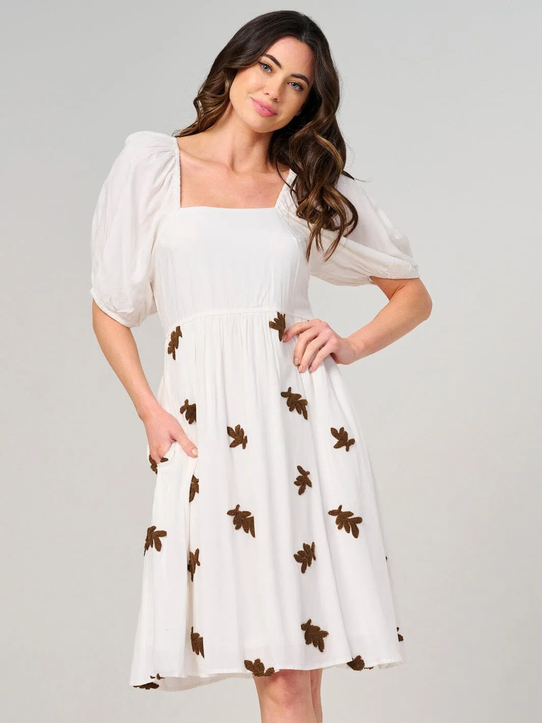WOMEN'S SHORT PUFF SLEEVE SQUARE NECK FRONT POCKETS MIDI DRESS