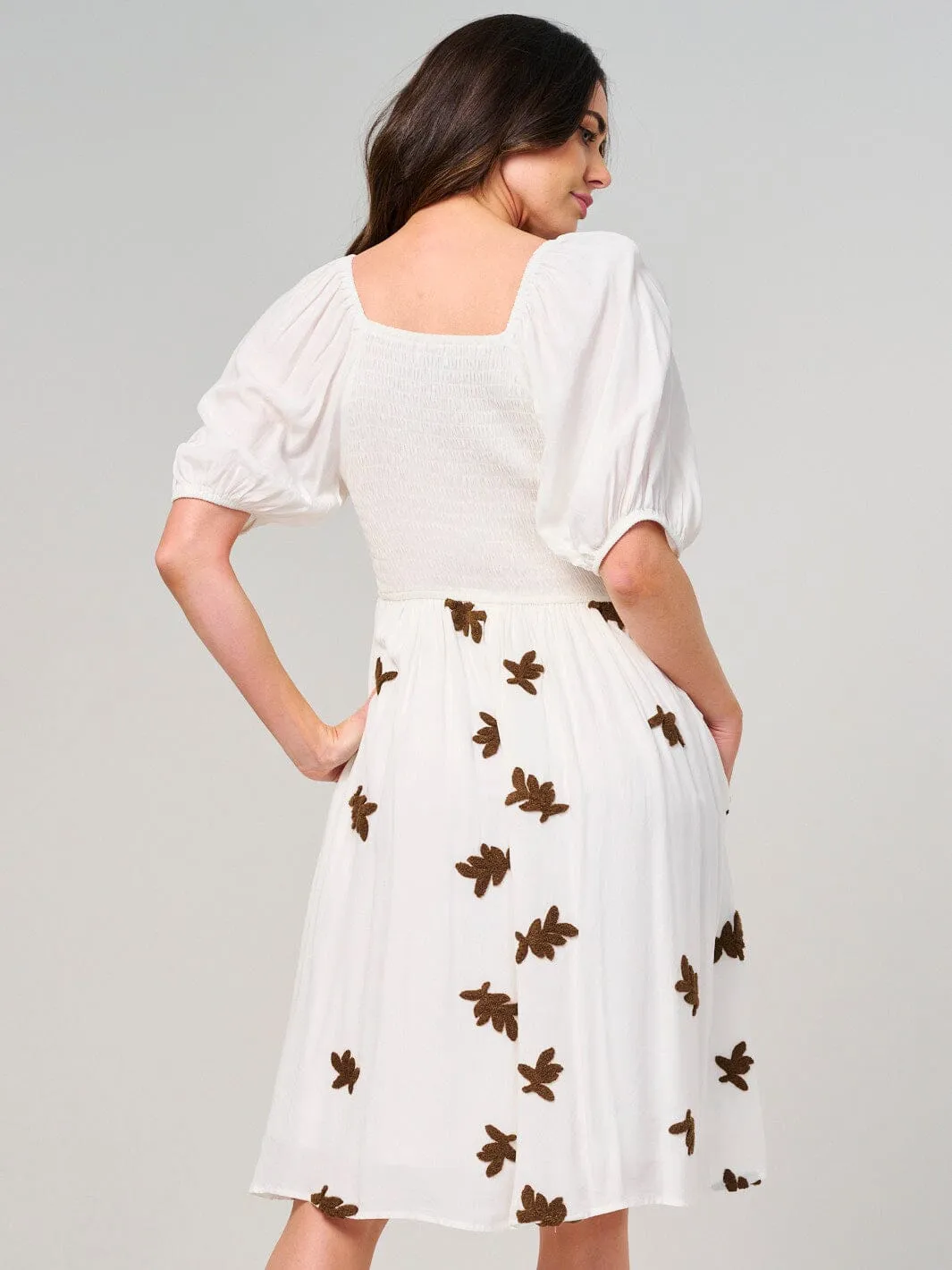 WOMEN'S SHORT PUFF SLEEVE SQUARE NECK FRONT POCKETS MIDI DRESS