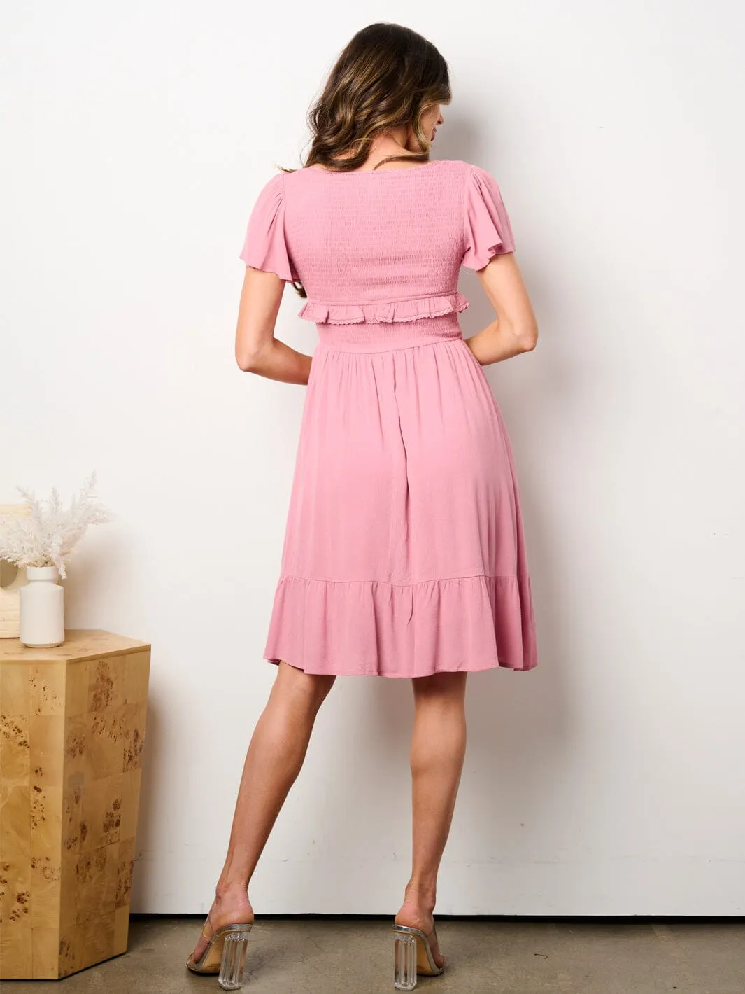 WOMEN'S SHORT SLEEVE POCKETS V-NECK RUFFLE SMOCK MIDI DRESS