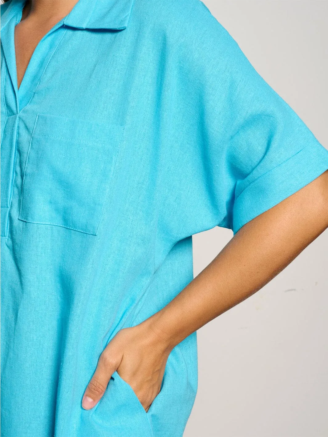 WOMEN'S SHORT SLEEVE V-NECK POCKETS TUNIC MINI DRESS